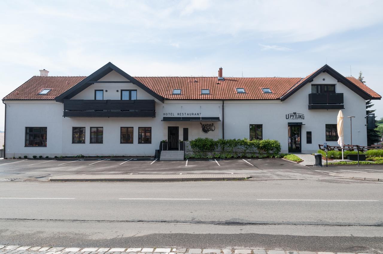 Penzion Restaurant Na Návsi 3*